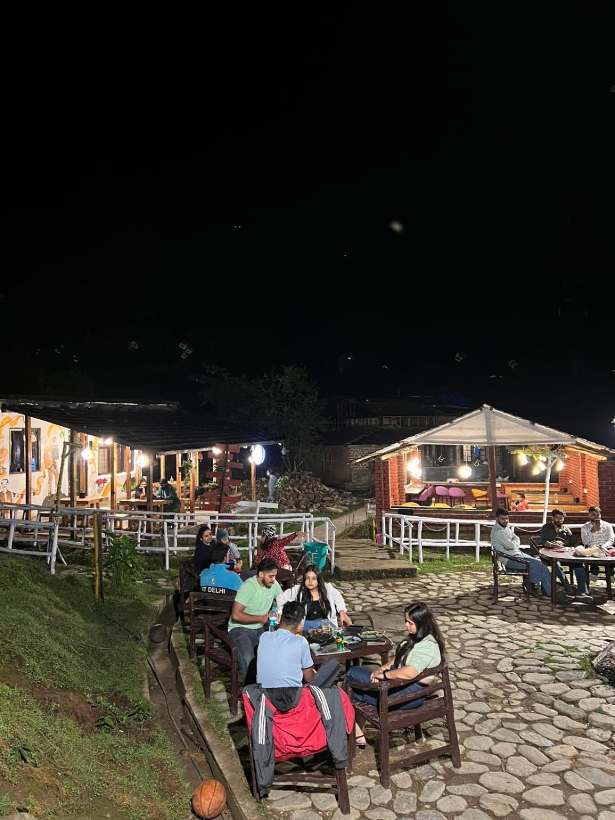 Himtrek Stays,Mcleodganj マクロード・ガンジ エクステリア 写真