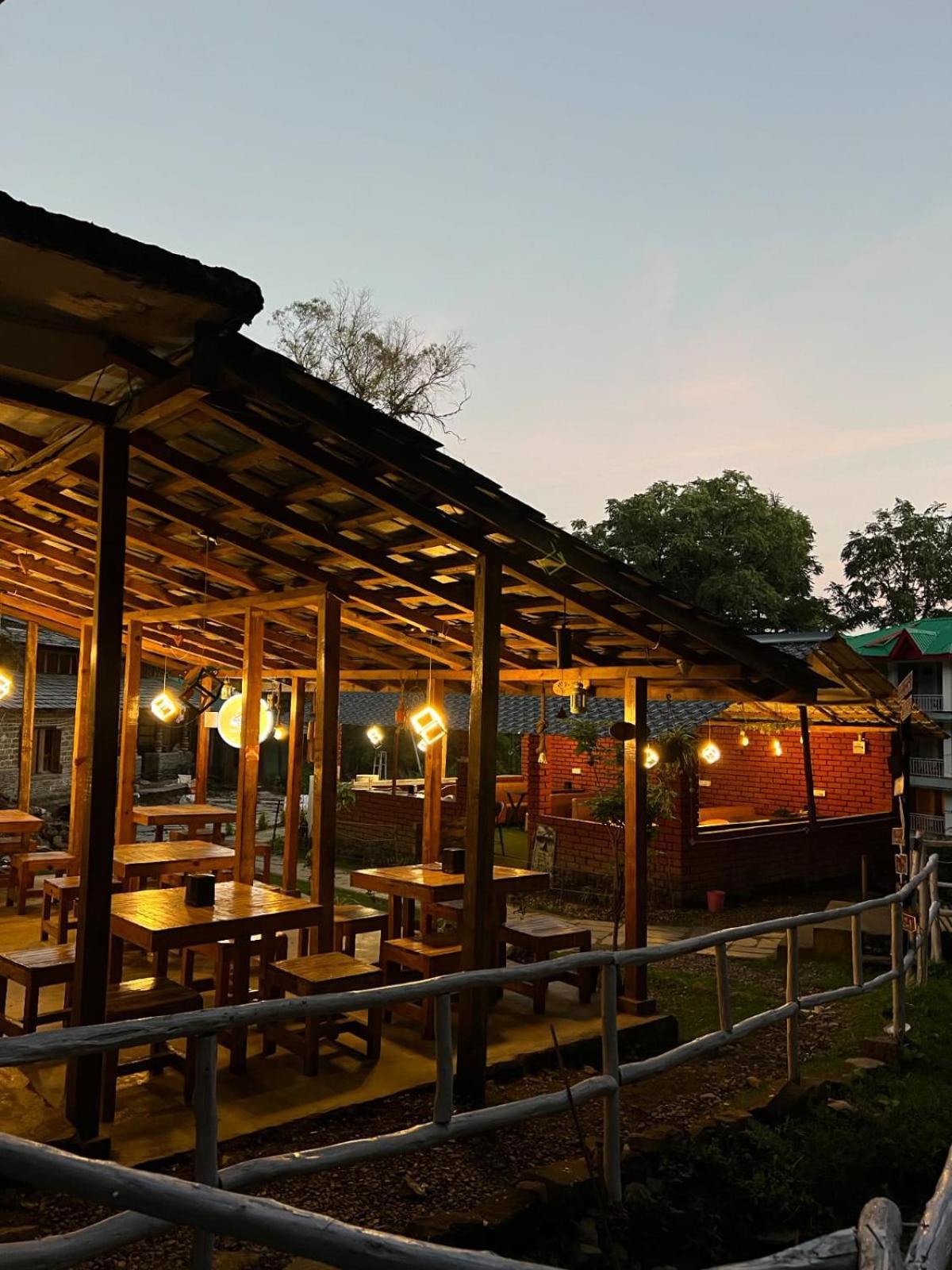 Himtrek Stays,Mcleodganj マクロード・ガンジ エクステリア 写真