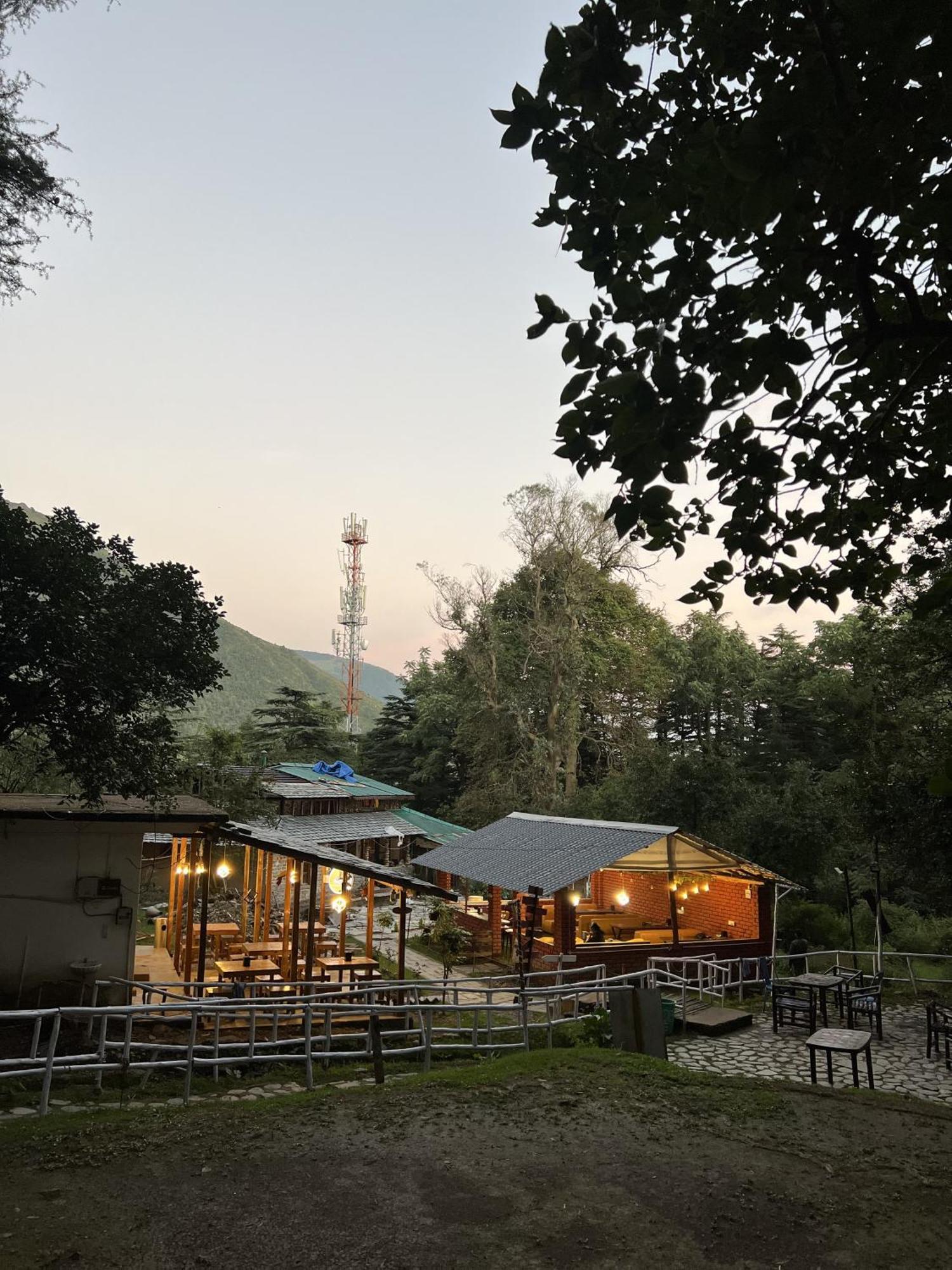 Himtrek Stays,Mcleodganj マクロード・ガンジ エクステリア 写真